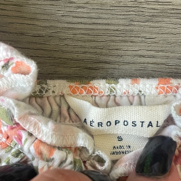 Aeropostale ladies size small floral halter top with cinch straps. So stretchy - Picture 2 of 9
